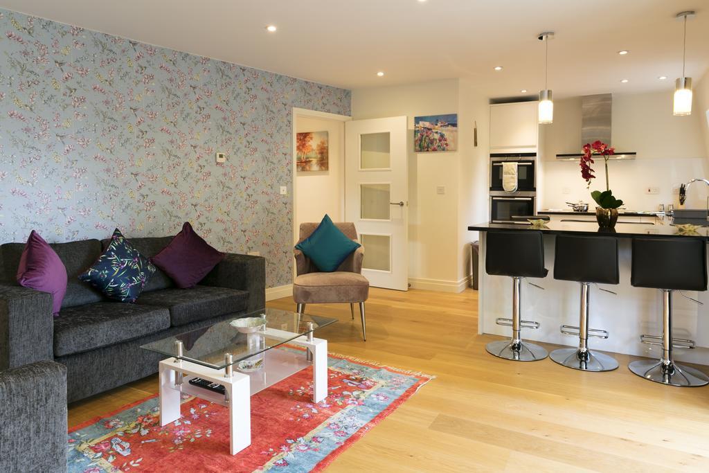Penthouse 5 Mins Walk To City Centre & Colleges With Balcony & Sleeps 6 Кембридж Экстерьер фото