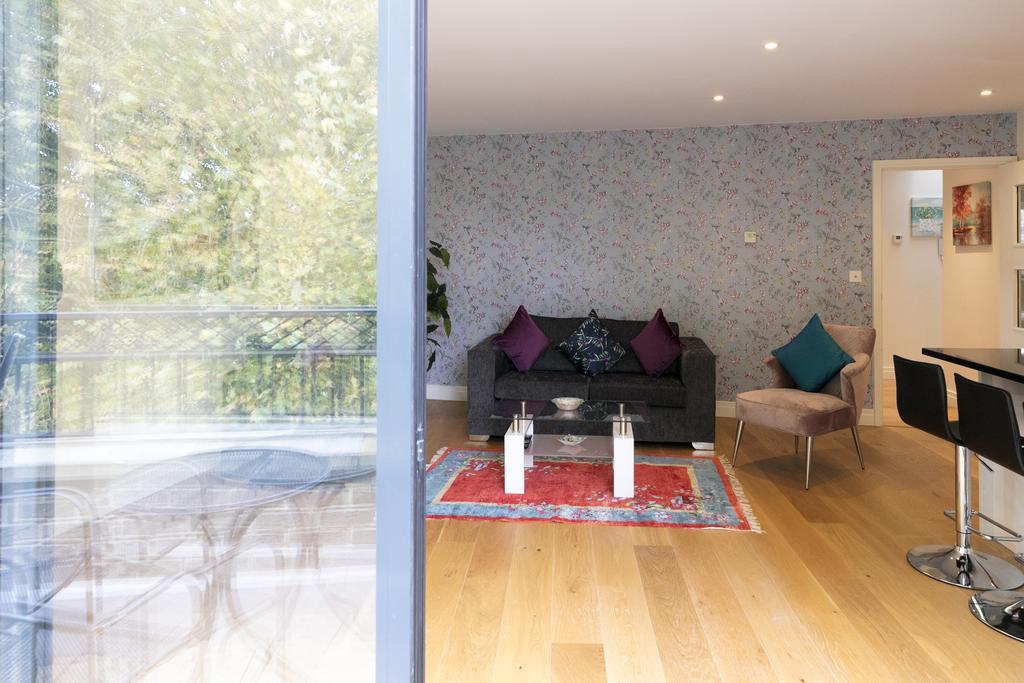 Penthouse 5 Mins Walk To City Centre & Colleges With Balcony & Sleeps 6 Кембридж Экстерьер фото